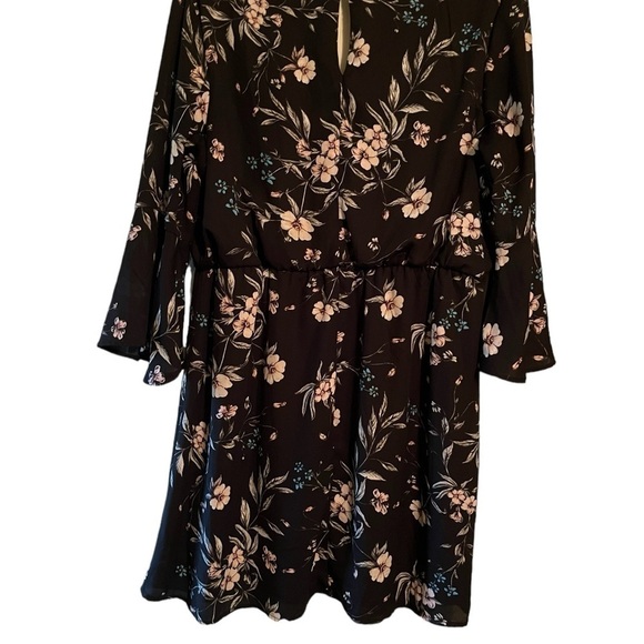 Maurice’s Women’s Bell Sleeve Plus Size Dress (great for Wedding) - Picture 3 of 11